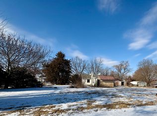 211 S Appleton Ave, Amboy, IL 61310