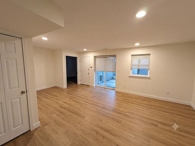 1835 N Bissell St #1F — Photo 3