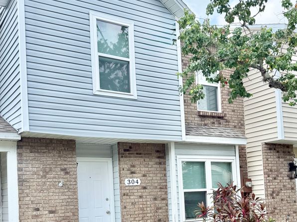 304 Woodgreen Ln