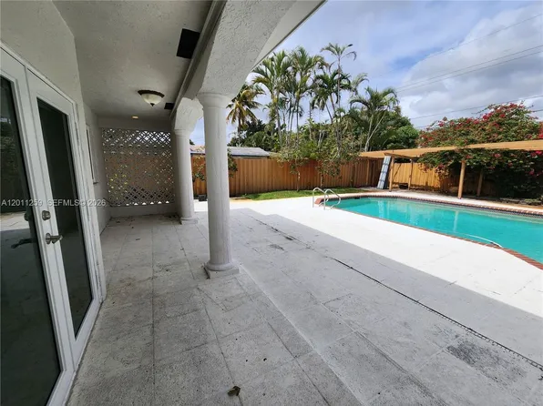 4233 Jackson St, Hollywood, FL 33021