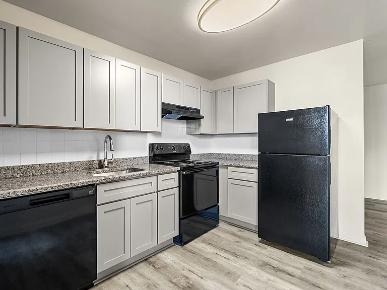 Seven Springs Apartments — Photo 44