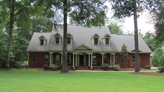 1st image of 106 Royal Crest Cir
