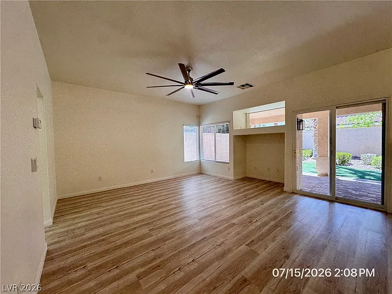 10921 Calcedonian St — Photo 41