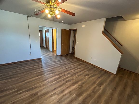 3rd image of 439 E Monroe Ave #439
