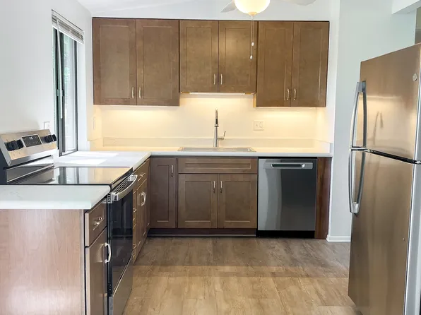 136 Old Gate Rd, Trafford, PA 15085