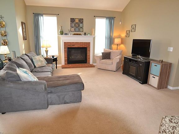5th image of 38459 Renwood Ave