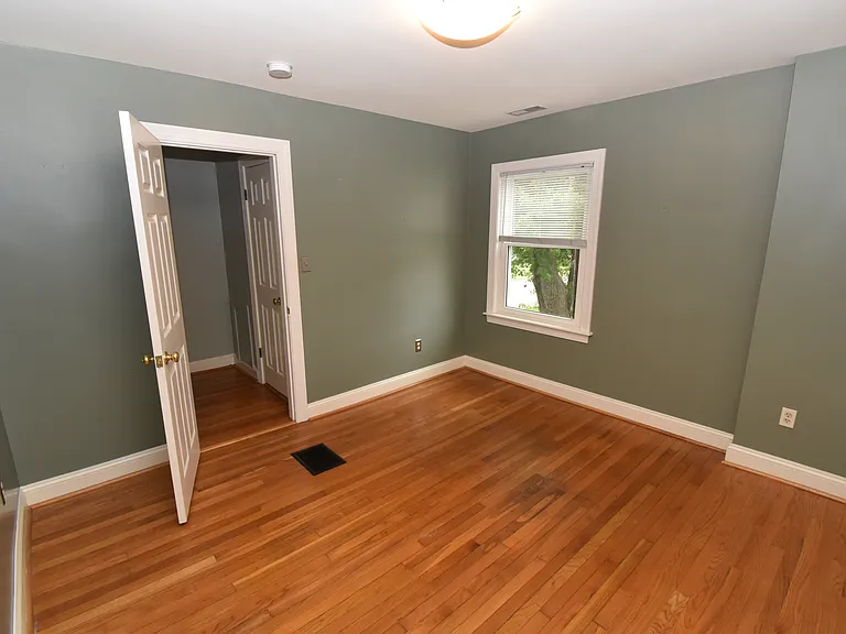 2901 Meadow View Rd — Photo 20