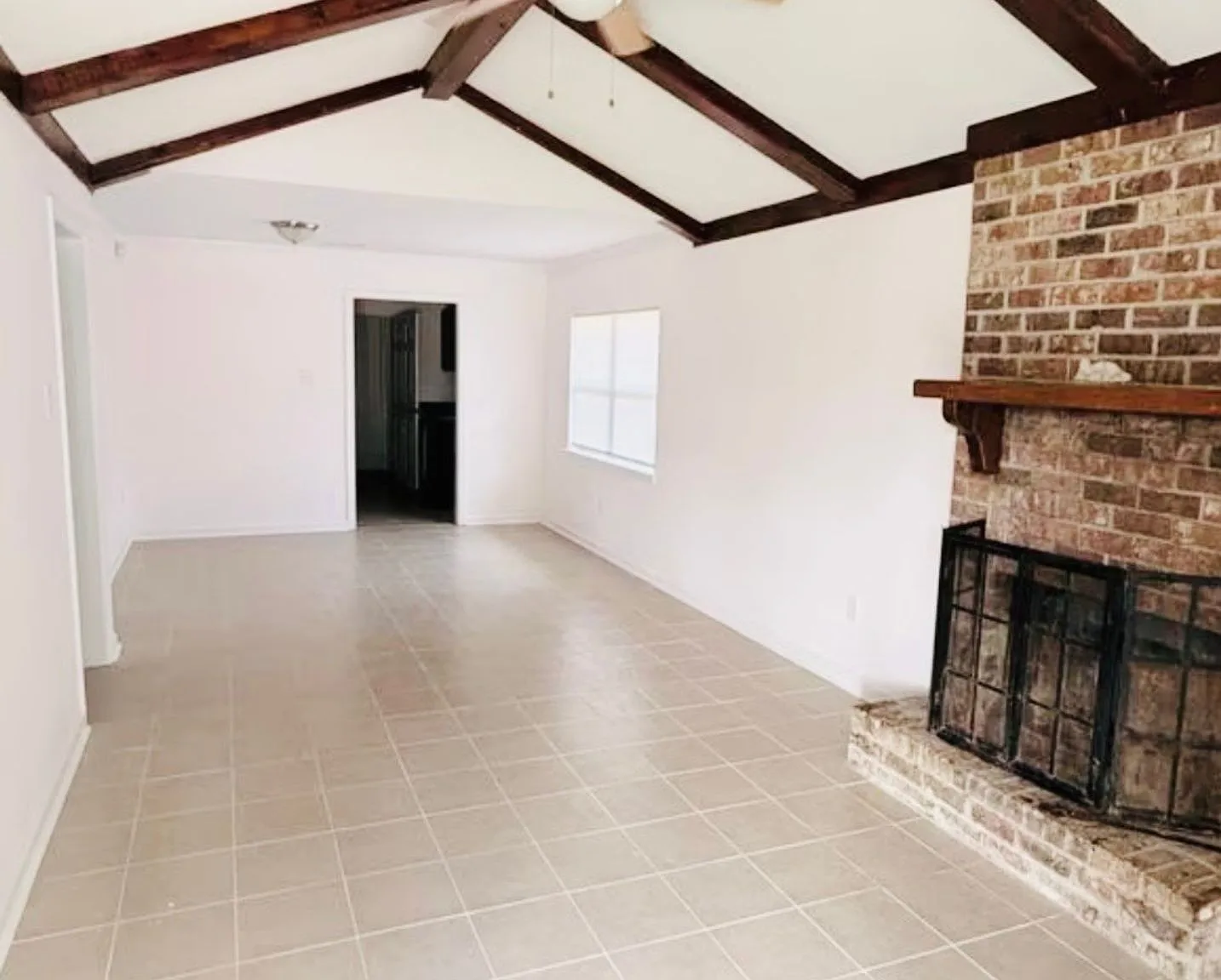10048 & 10050 El Scott Avenue (2 Bed/1 Bath) Duplex — Photo 4