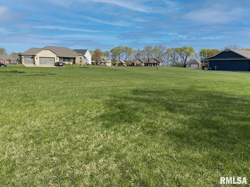 2nd image of 3714 E Camden Cir