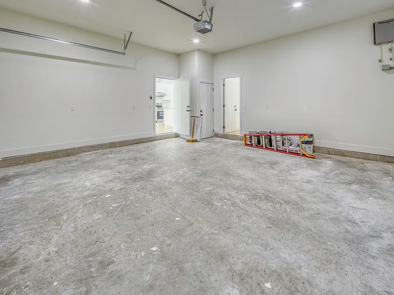 4855 Elmhurst Rd — Photo 35