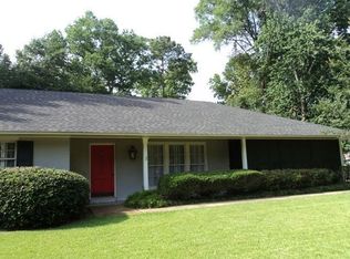 953 W Lakeview Dr, Baton Rouge, LA 70810