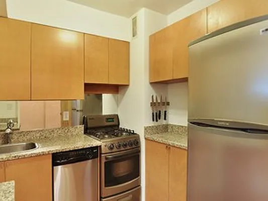 Sold by Corcoran | media 23