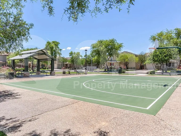2209 E Pecan Rd — Photo 27