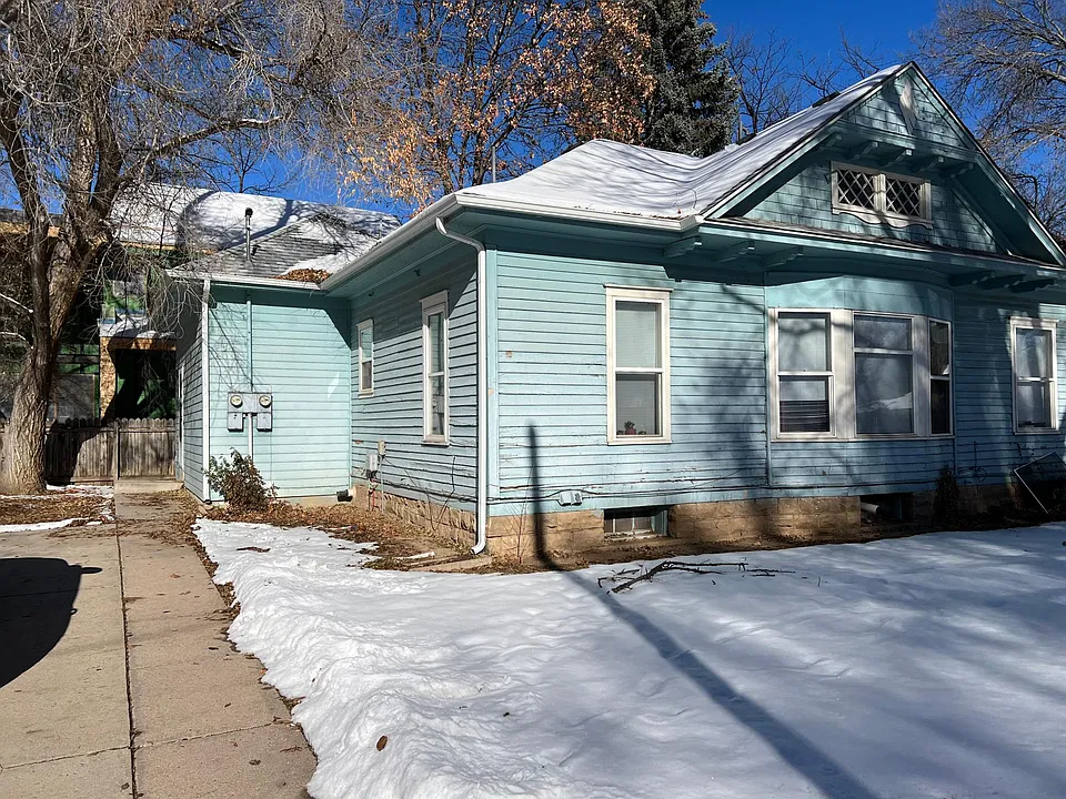 331 S Loomis Ave #B
