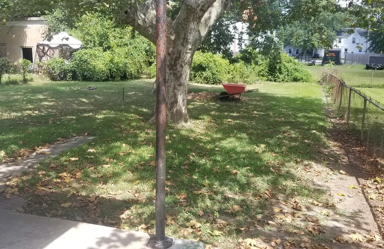 3 bed, 2000 sqft, $2,200 — Photo 3