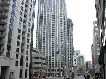 2nd image of 763 Bay St #4809