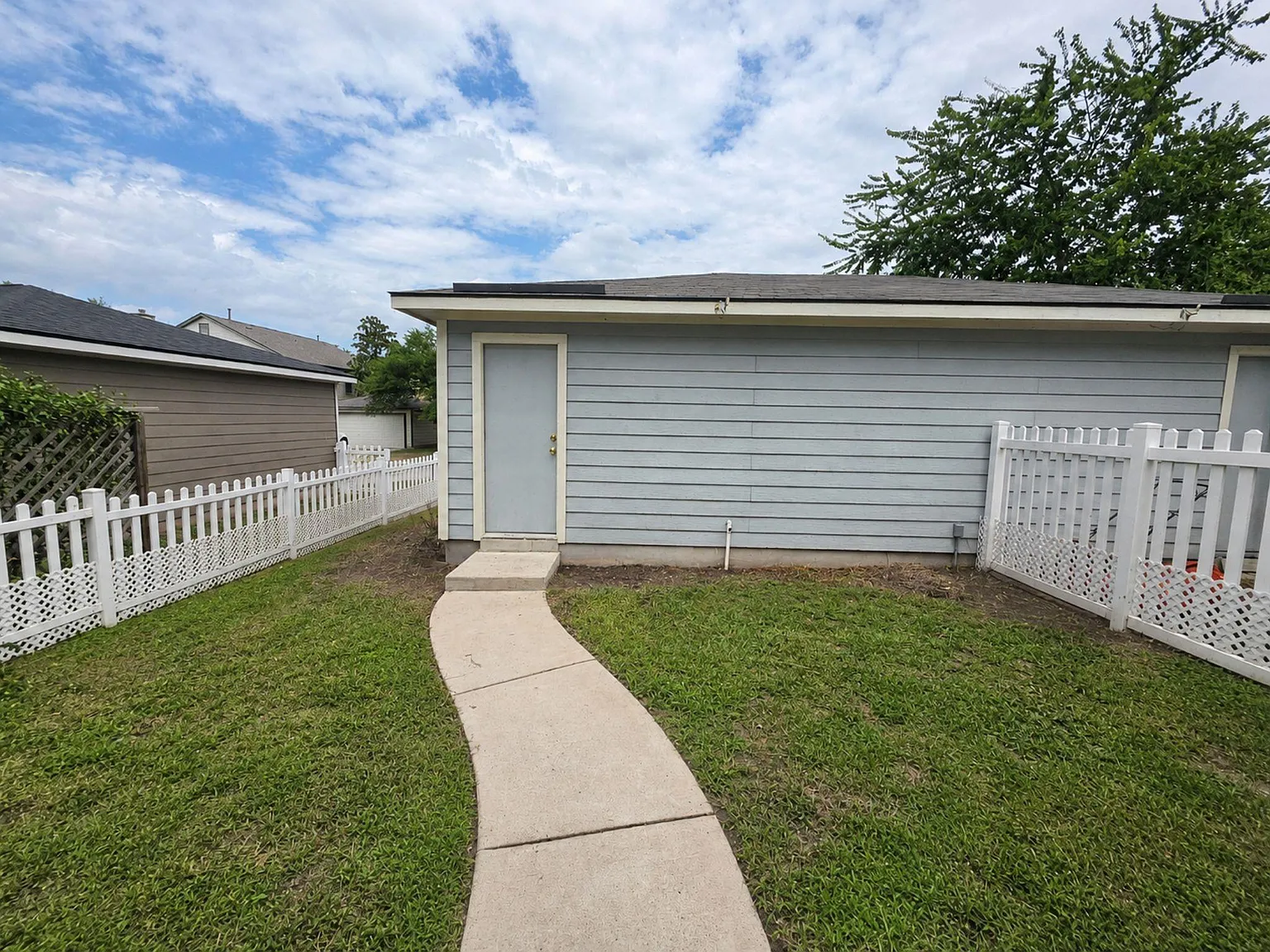 2 bed, 2.5 bath, 1218 sqft, $1,650 — Photo 4