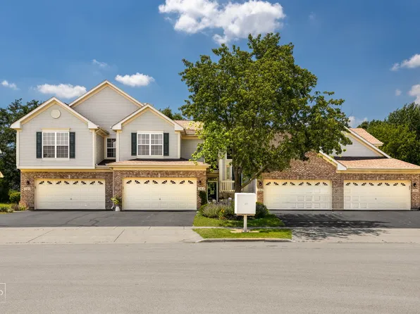 344 Lake Gillilan Way, Algonquin, IL 60102