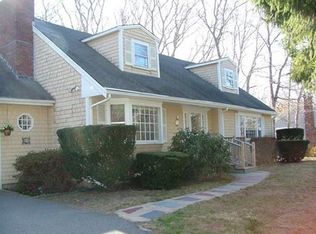 61 Goose Point Rd, Centerville, MA 02632