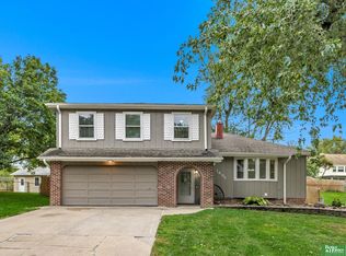 1603 Cascio Dr, Bellevue, NE 68005
