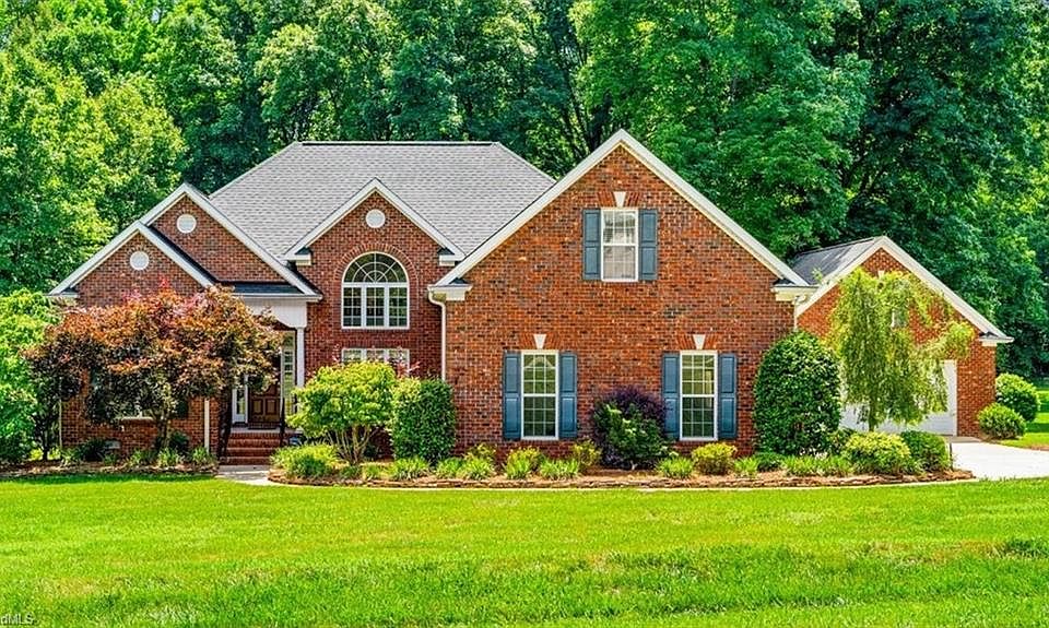 1st image of 583 Carson Ridge Dr