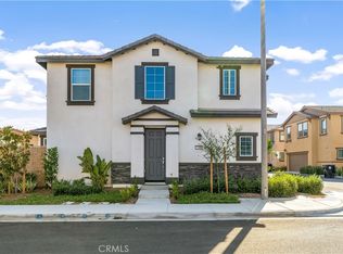 2498 Gunner Ridge Way, Rialto, CA 92377