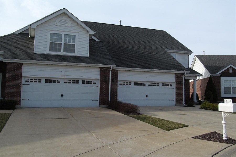 1st image of 8938 Hilltop Manor Dr