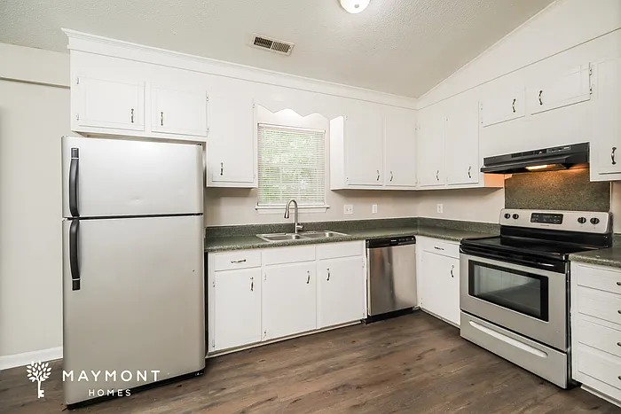 301 Bluebell Ave — Photo 7