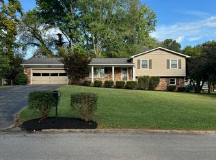 737 Schenley Rd, Knoxville, TN 37923