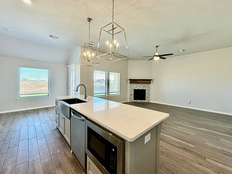 16220 Marsha Dr — Photo 10