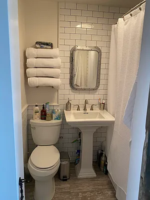 Sold by Safe Harbour Real Estate Group LLC | media 2