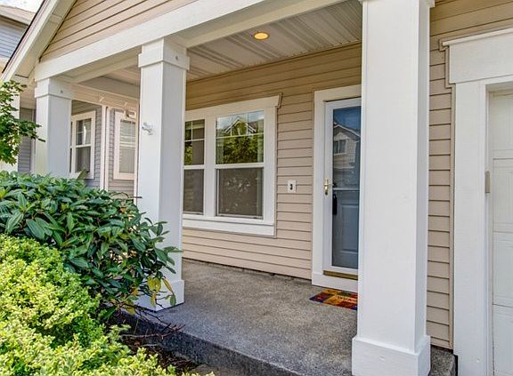 Nice, inviting front porch