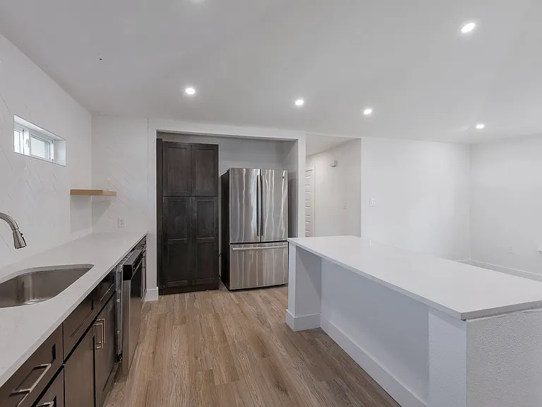 1023 Strickland St — Photo 4