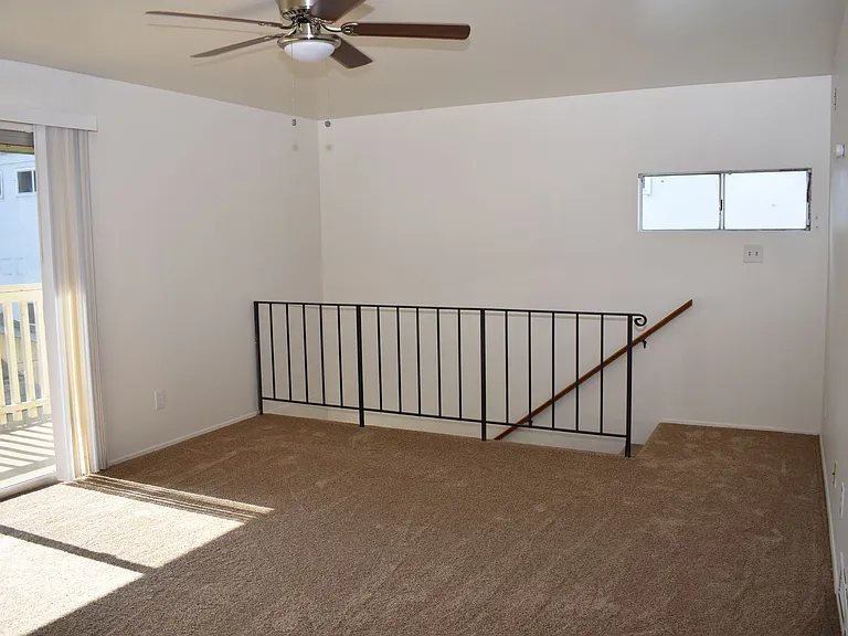 512-516 N Citrus Ave — Photo 7