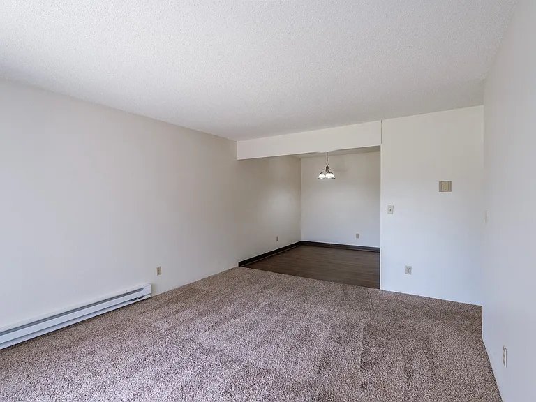 Fargo, ND Place One Apartments | Living