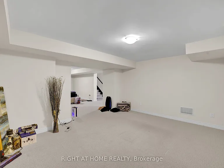 288 Raymond Rd — Photo 41