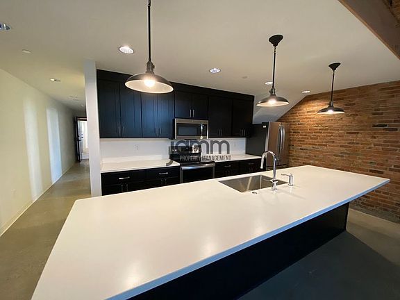 5th image of 2341 Scranton Rd #9