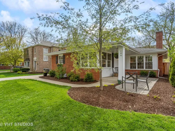 104 N Edgewood Ave, La Grange, IL 60525