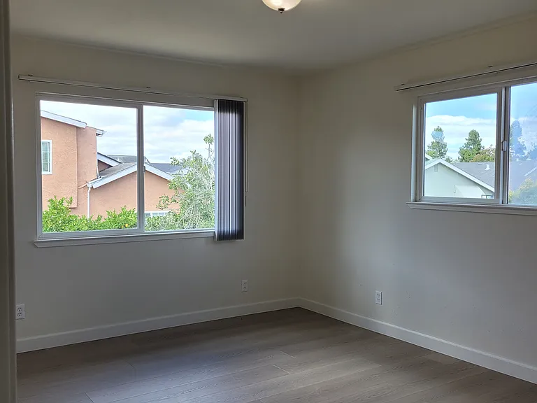 35273 Ramsgate Dr — Photo 10
