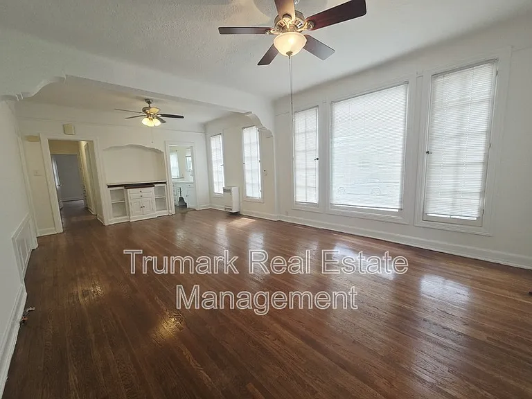 380 W California Ave — Photo 1