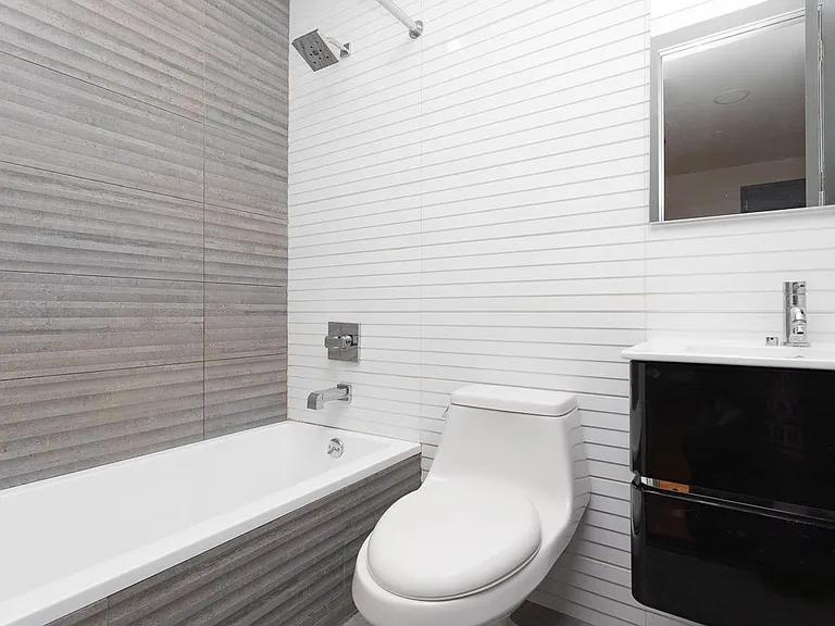 1303 Greene Ave #4C — Photo 8