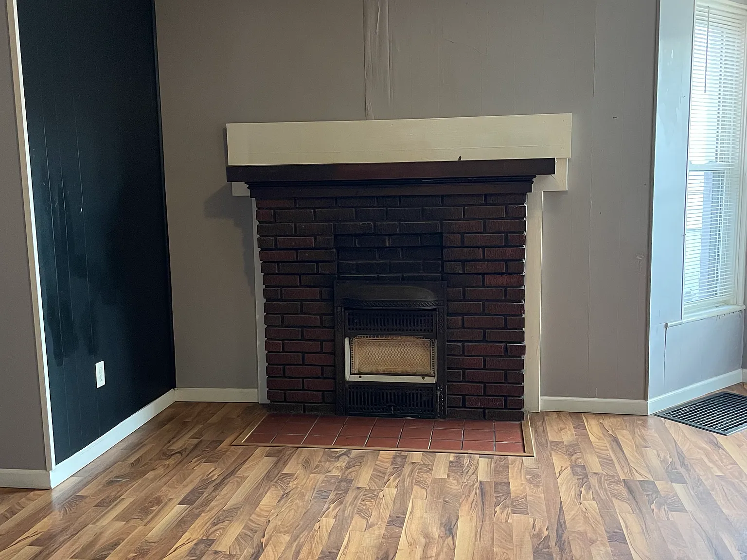 2 bed, $850 — Photo 2