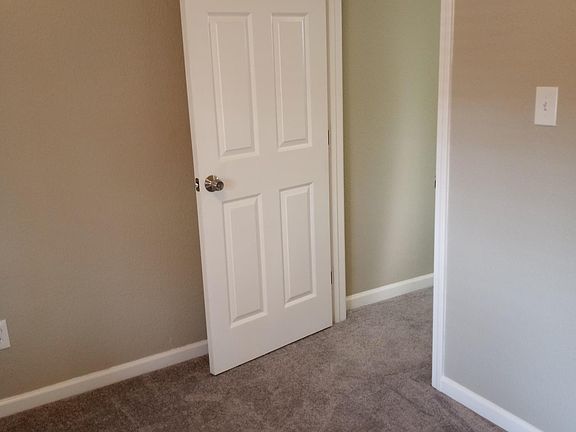 5th image of 226 Cindy Ln
