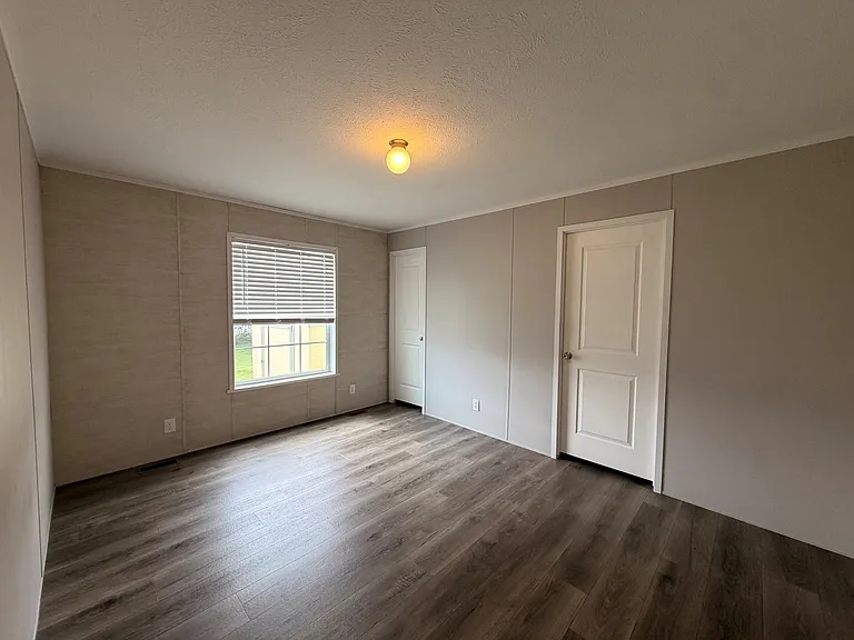 Westbridge Manor — Photo 129