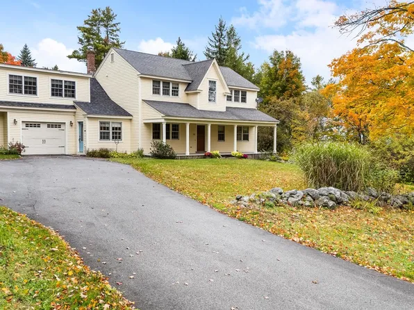 292 South Pleasant Street, New London, NH 03257