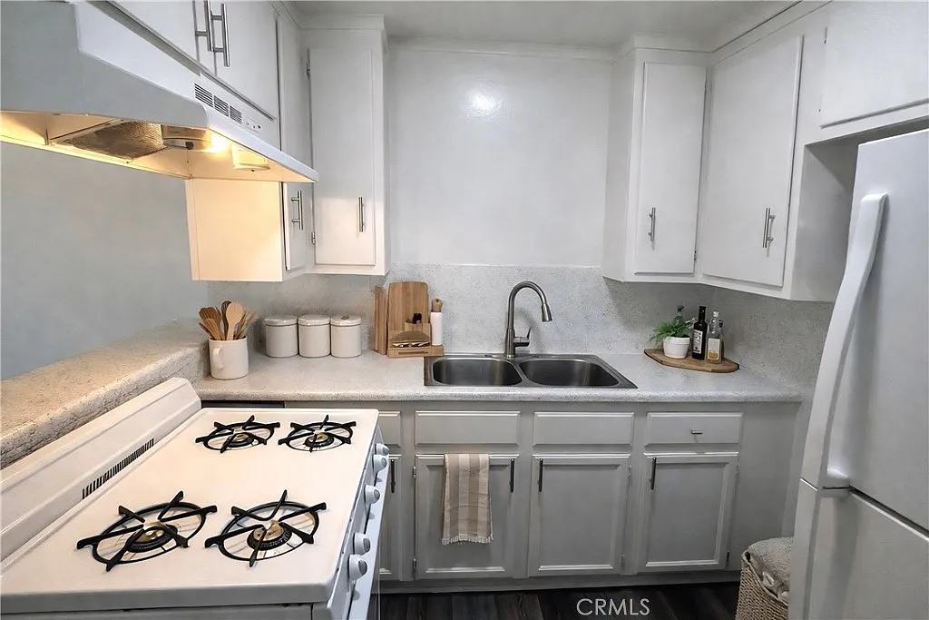 1 bed, 700 sqft, $1,895 — Photo 4