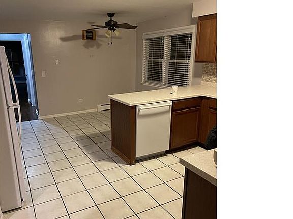 3rd image of 6508 N Neva Ave #2