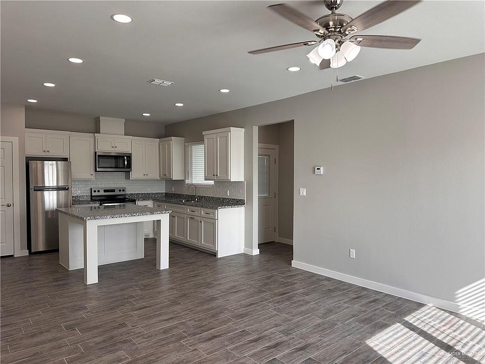 2nd image of 2400 E San Andrea St #4