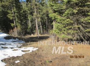 26 Goldfinch Ct, Garden Valley, ID 83622