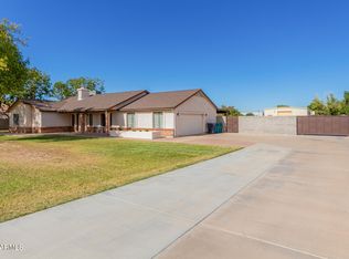 8560 E Waterford Cir, Mesa, AZ 85212